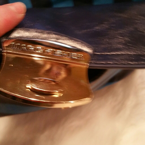 Striped blue on blue.Marc Fisher shoulder/cross - Picture 6 of 8